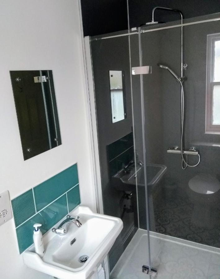 לינה וארוחת בוקר קרליסל Rosalind House מראה חיצוני תמונה